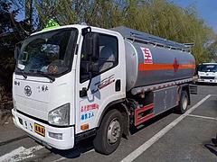 后八轮油罐车，油罐车厂家直销
