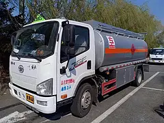 3吨油罐车报价，小型油罐车报价