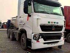 转让二手豪沃牵引车540马力国五双驱轻体原版车况