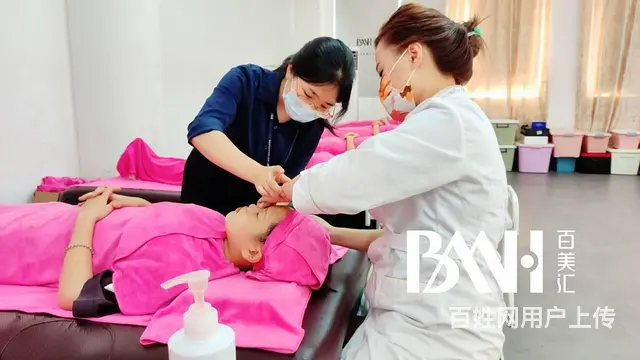 美容师培训学校哪家好？的图片