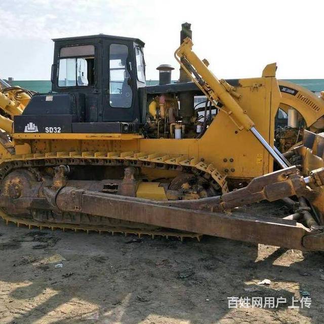 特价供应二手干地 湿地型160 220山推推土机