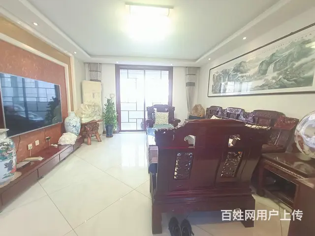 五一桥附近一楼四居室带车库的图片
