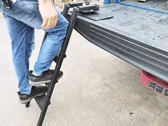 长城炮金刚炮大通纳瓦拉风骏皮卡车尾门后箱上车旋转梯