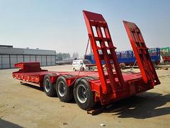 订做挂车 3桥挖掘机低平板运输车