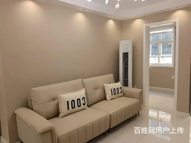 卫校西街  月季西苑 步梯4楼  精装修  有钥匙的图片