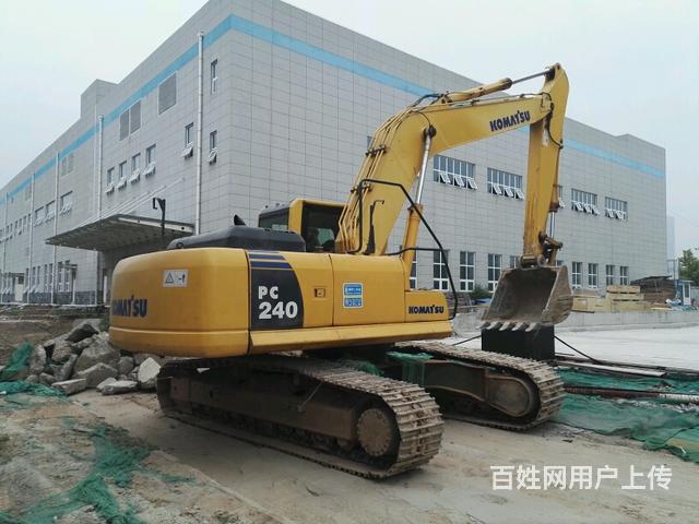 可分期付款 2010年小松pc240lc-8挖掘机