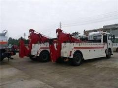 湘西高速公路拖车电话，24小时救援电话，送油，补胎
