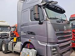 豪沃T7H 半挂车 手自一体车况原版带液缓510马