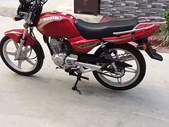 大量批发各品牌二手摩托车