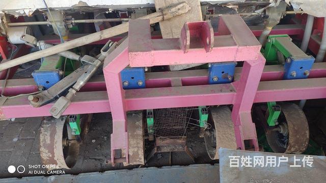 大鹏播种机的图片