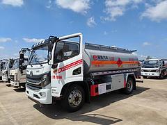 蓝牌，5吨，8吨，10吨油罐车，厂家直销全国联保