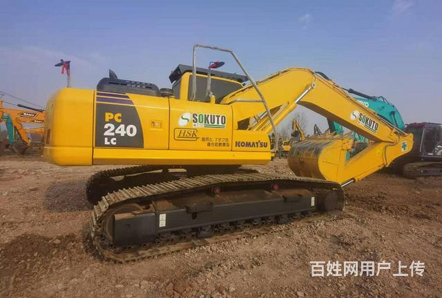 20年报关新款小松240二手挖掘机机况性能非常好的图片