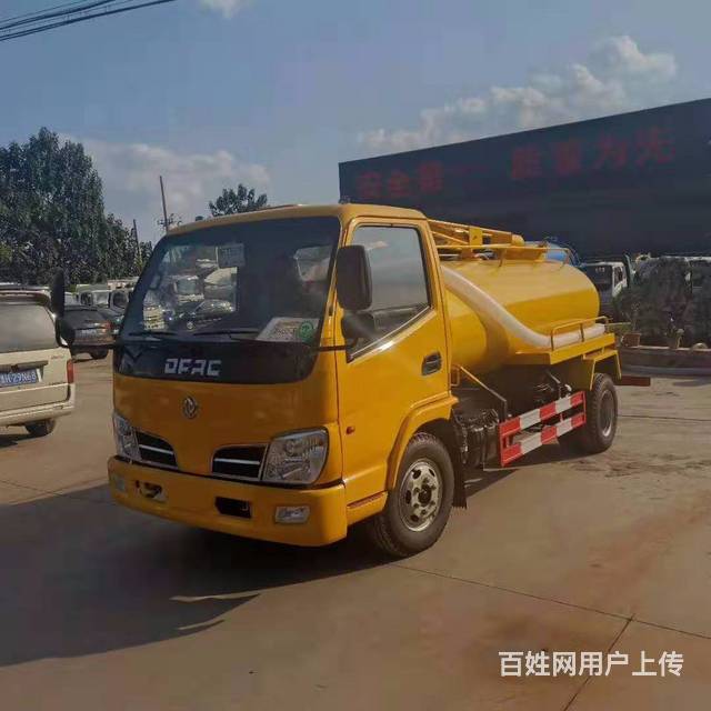 吸粪车清粪车吸污车厂家电话，在哪买吸粪车便宜？的图片