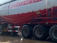 废铁价急售18年华宇牌水泥罐挂车