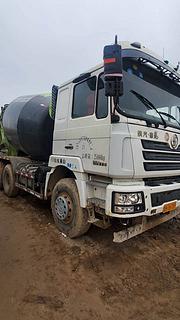 出售15年二手德龙搅拌车 大12方336马力 国四