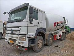 18年二手豪沃大20方搅拌车 380马力 亚特上装