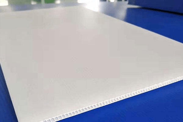 塑料周转隔板定制
