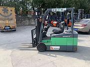 小体积个人仓储专用二手叉车 丰田2吨三支点电动叉车