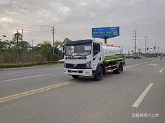 常州新款洒水车报价5吨蓝牌洒水车8吨洒水车12吨洒水车包上户