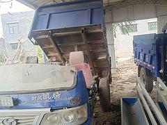 时风自卸三轮车