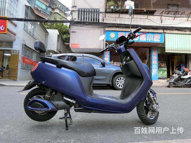 出售新货到店2019年蓝色大牛电动车,6电池72v,带合格证