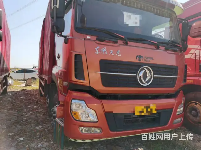 国四东风天龙前四后八箱货 350马力 9米6货箱的图片