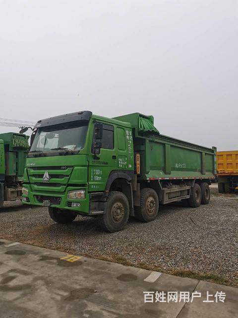 380马力二手豪沃自卸车 8.2米大箱  前四后八的图片