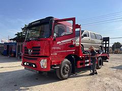 东风D3S挖机拖板车 135挖掘机拖车加装液压爬梯