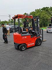 二手电瓶叉车 1吨2吨3吨二手电动叉车燃油叉车