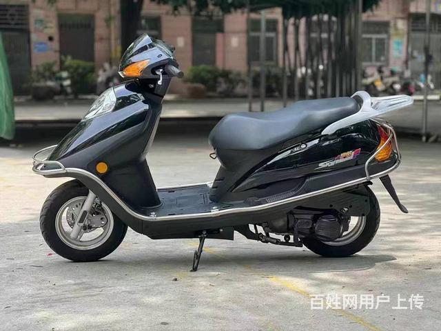 酷奇、小公主、铃木锐爽、本田CG王、路虎、豪爵太子的图片