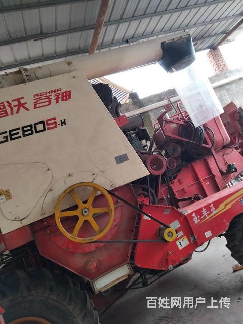 20年收割机全车大保养的图片