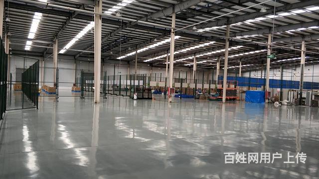 西工出租钢构800-5000仓库不限车不限号24h保安监控的图片