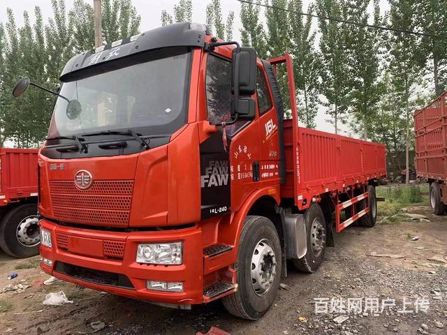 20年9月解放J6L，7米8平板载货车，前四后四，的图片