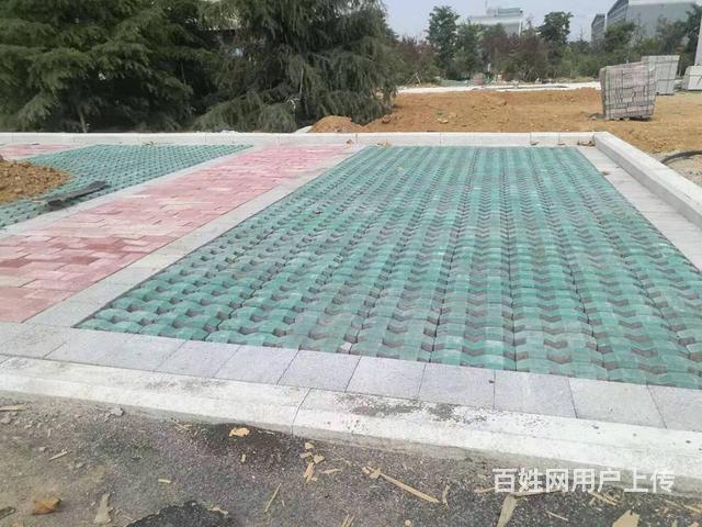 停车位草坪砖嵌草砖荷兰砖青岛市厂家直供