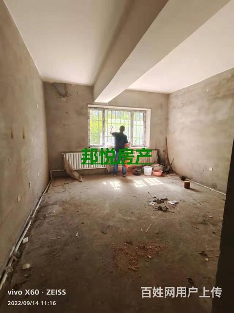 绿洲小区34号1楼68平10 普通住宅 毛坯房的图片