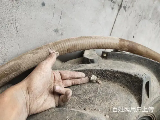 拖拉机14.9-30轮胎的图片