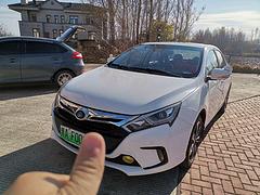 比亚迪 秦 2015款 1.5T 双离合 双冠旗舰版