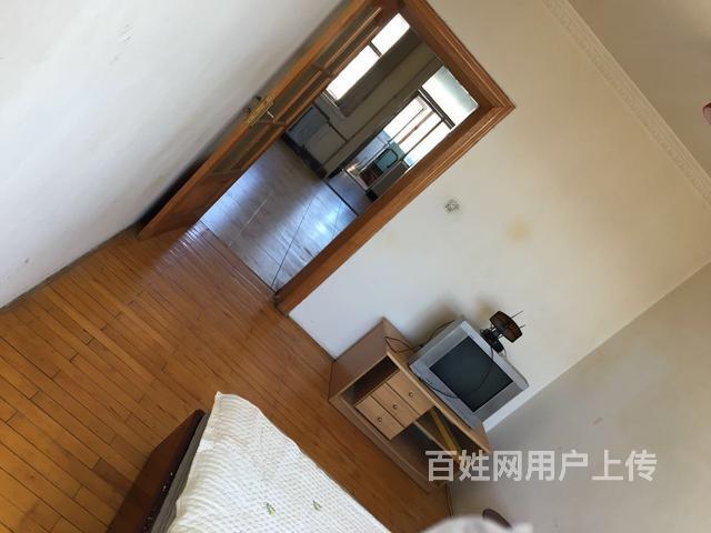 售:龙南小区13号楼非顶正8楼 普通住宅 简单装修