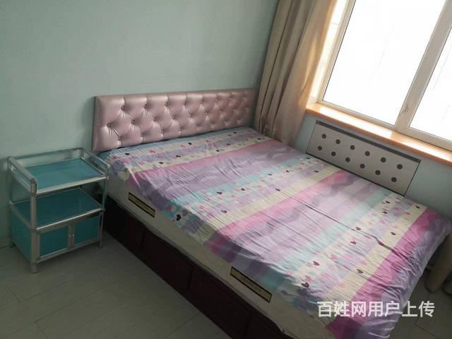 兴安小区 普通住宅1厅 中等装修的图片