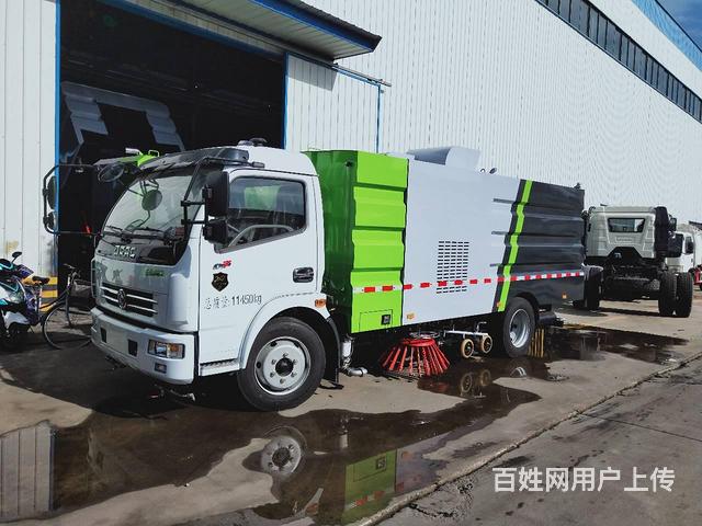 吕梁东风国六5吨环卫洗扫车 道路清扫车 吸尘车配置的图片
