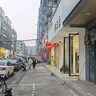 卢前夜市隔壁街（卖服装美容的多）房东直租