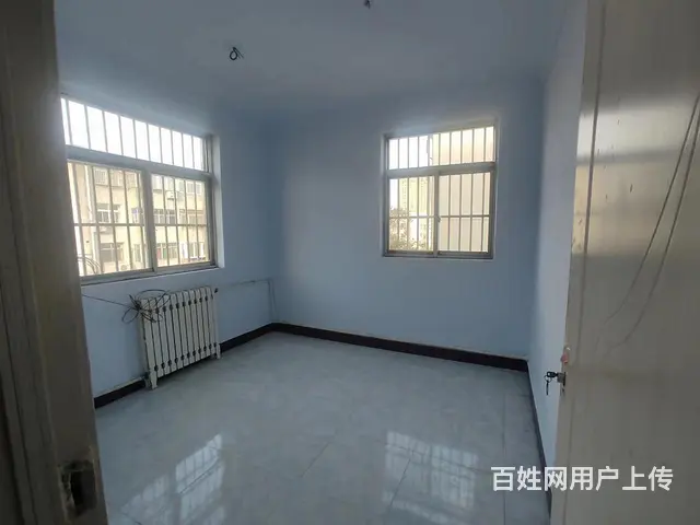 铁东一区 3室1厅简单装修，送大储藏室的图片