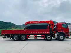 爆款柳汽乘龙经典车型14吨随车吊 直降一万