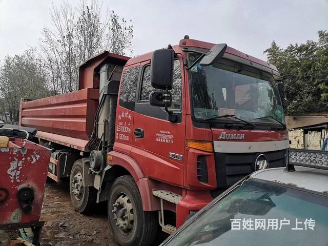 多台前四后八自卸车低价转让的图片