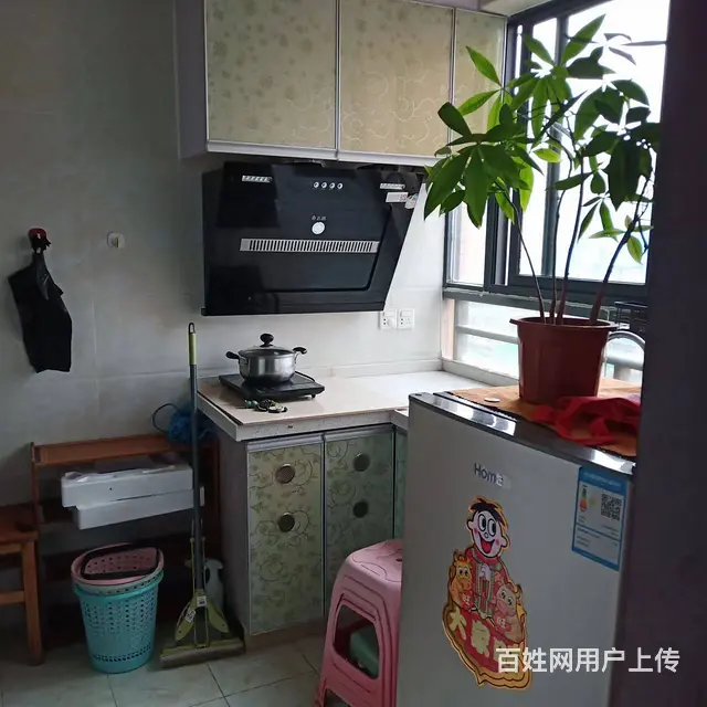 天麓花园 普通住宅1厅 精装修的图片