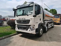 重汽豪沃单桥24方运油车 厂家直销