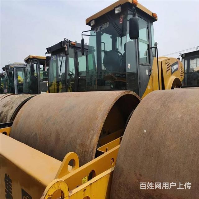 渭南二手压路机市场 22吨单钢轮二手震动压路机的图片