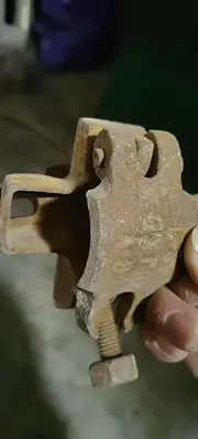 钢管卡扣
