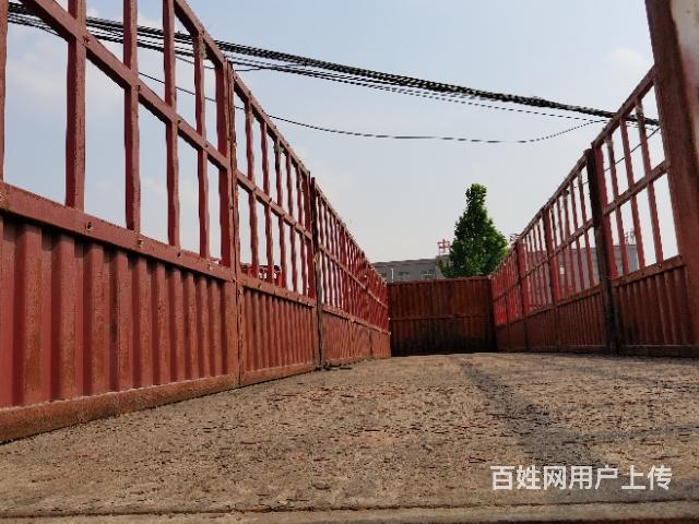 十三米对开门仓栏半挂车 原车手续可提档过户的图片