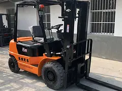 杭州2.5吨 车况不错 490发动机 单位车